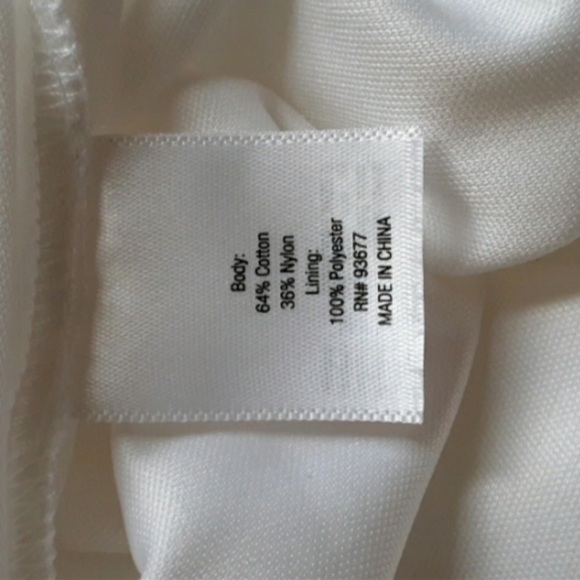 Misses' Eyelet Dress - Picture 7 of 8